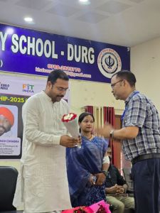 खालसा पब्लिक हायर से. स्कूल